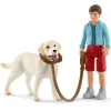 Schleich Farm World*Walking With Labrador Retriever 42478